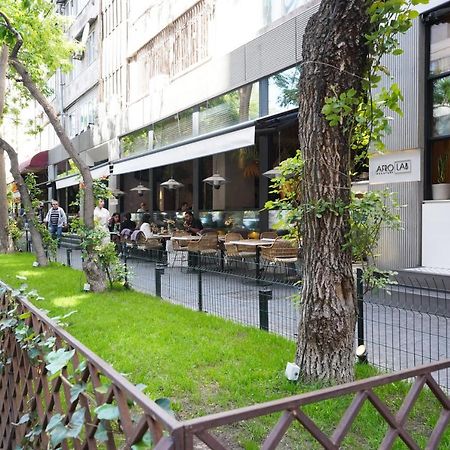 Soho Apart Hotel Erivan Exterior foto