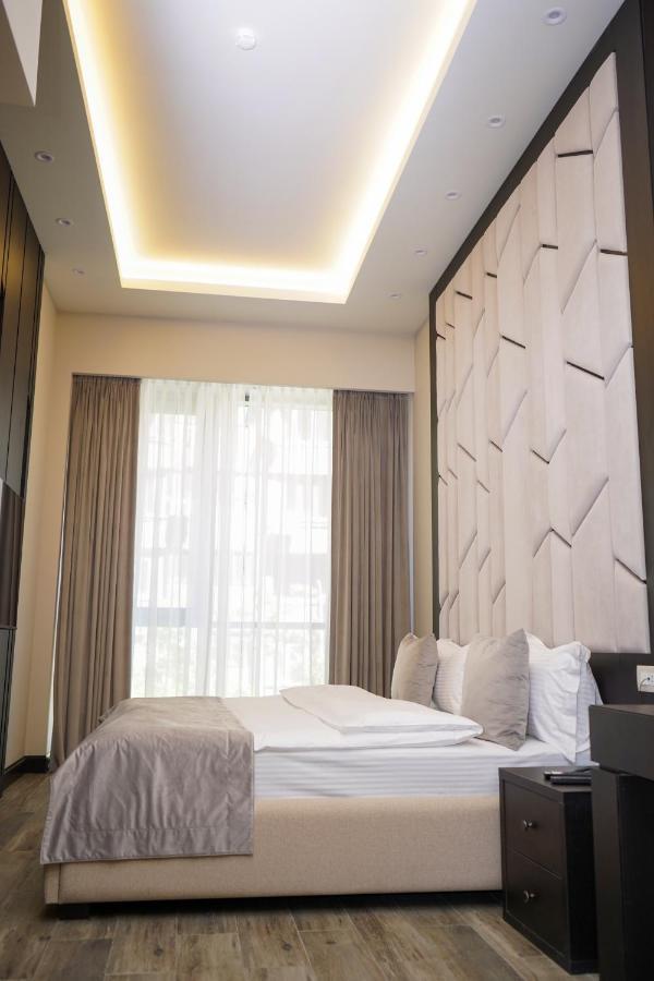 Soho Apart Hotel Erivan Exterior foto