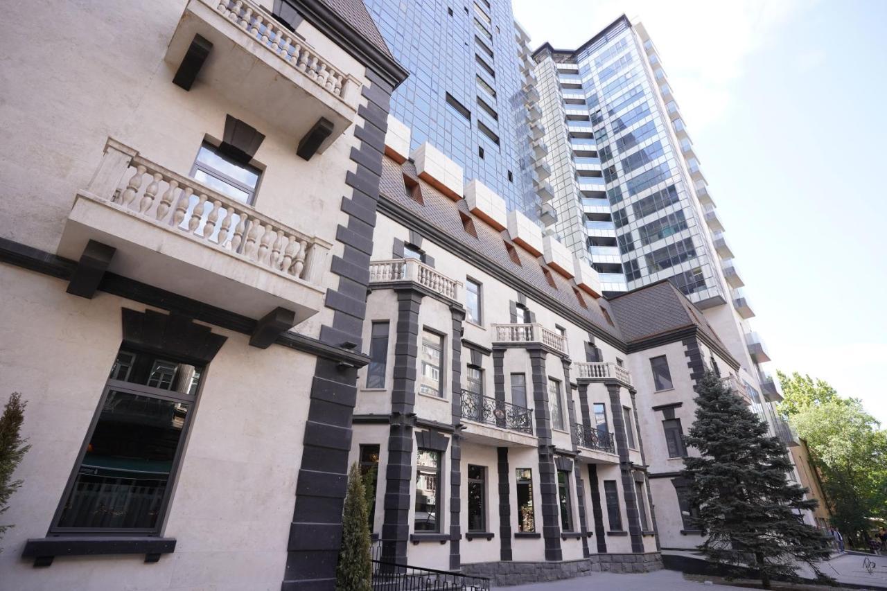 Soho Apart Hotel Erivan Exterior foto