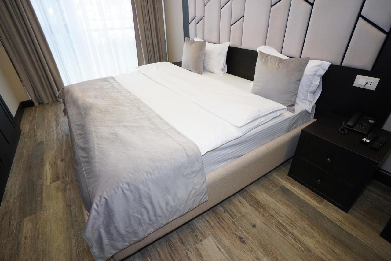 Soho Apart Hotel Erivan Exterior foto