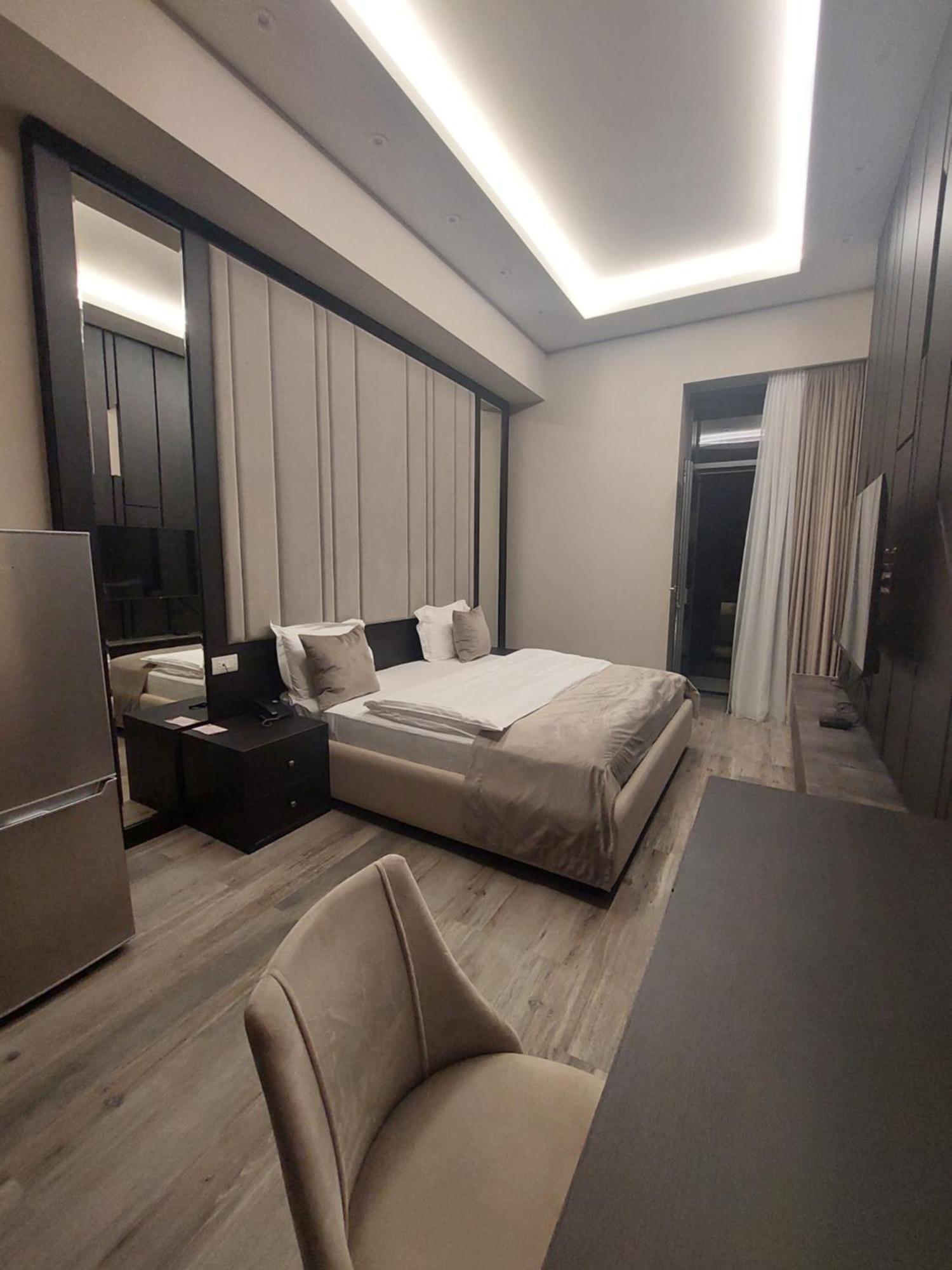 Soho Apart Hotel Erivan Exterior foto