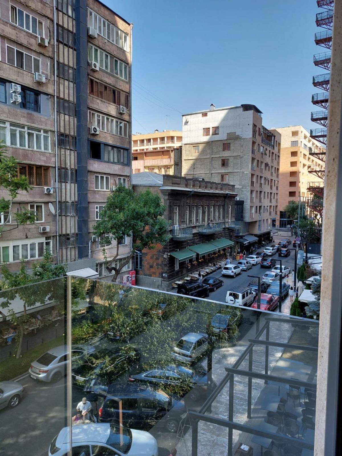 Soho Apart Hotel Erivan Exterior foto